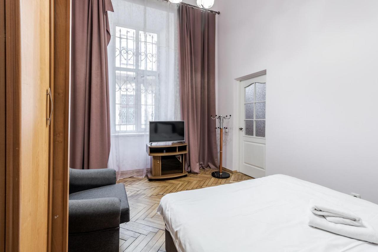 Striltsiv Apartment Lviv Extérieur photo