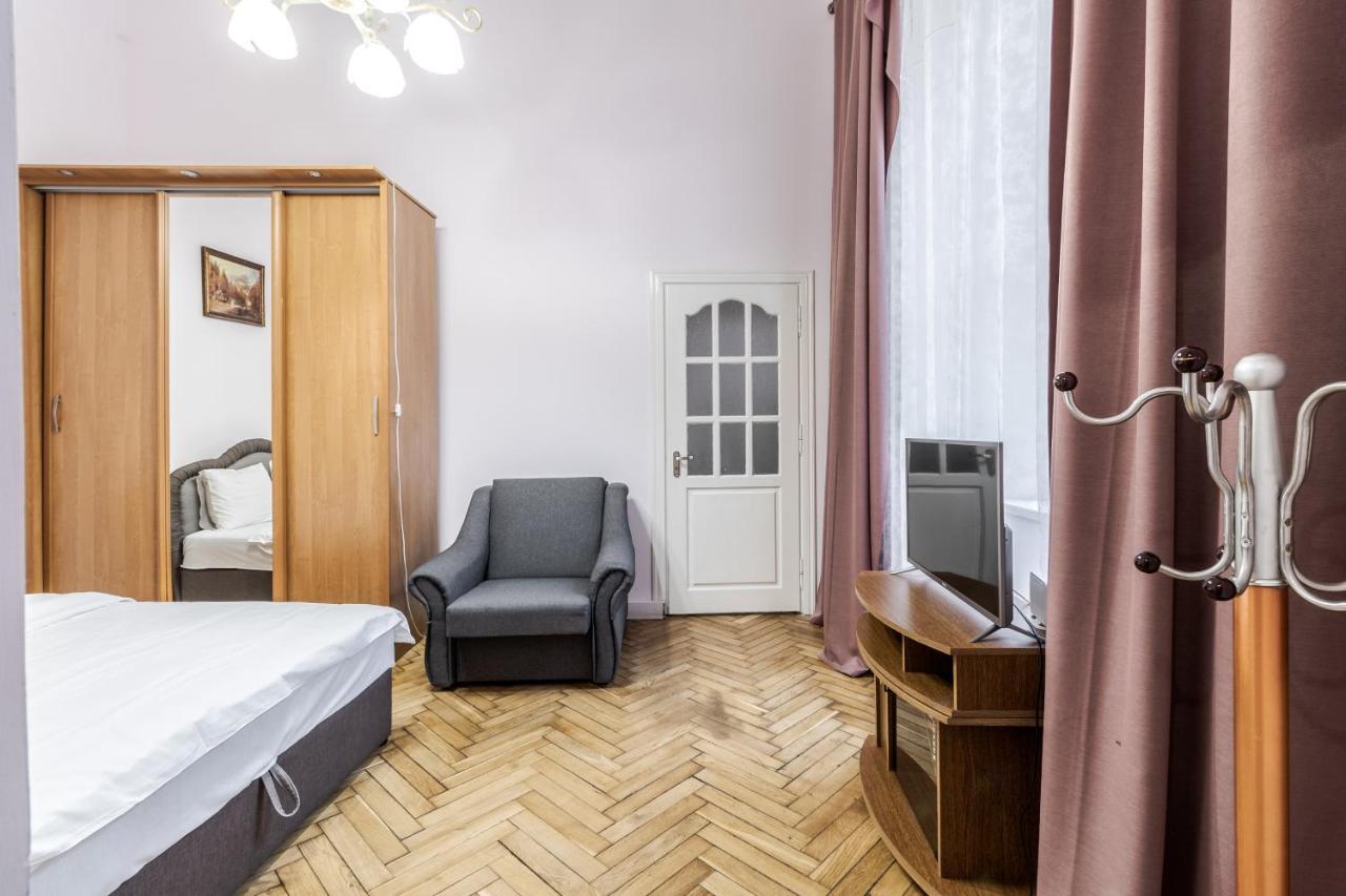 Striltsiv Apartment Lviv Extérieur photo