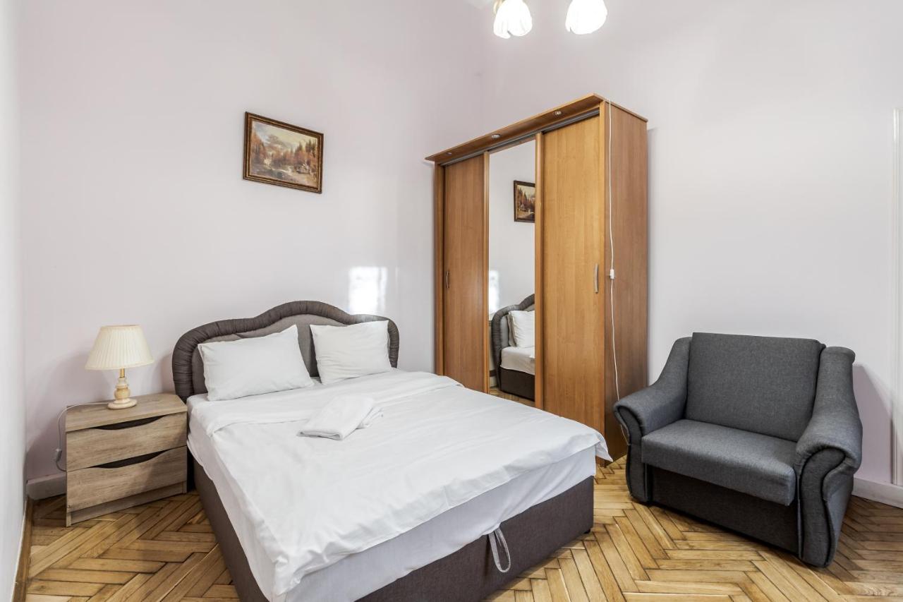 Striltsiv Apartment Lviv Extérieur photo