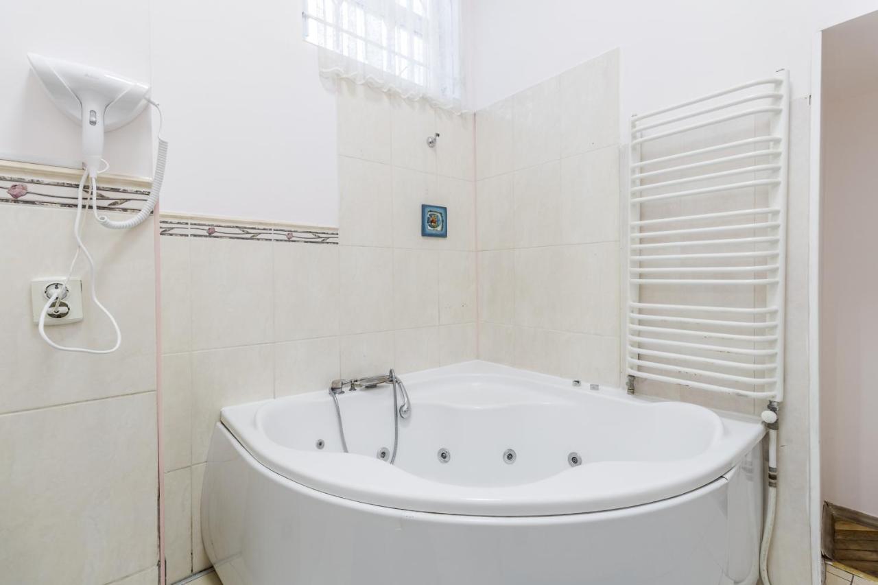 Striltsiv Apartment Lviv Extérieur photo